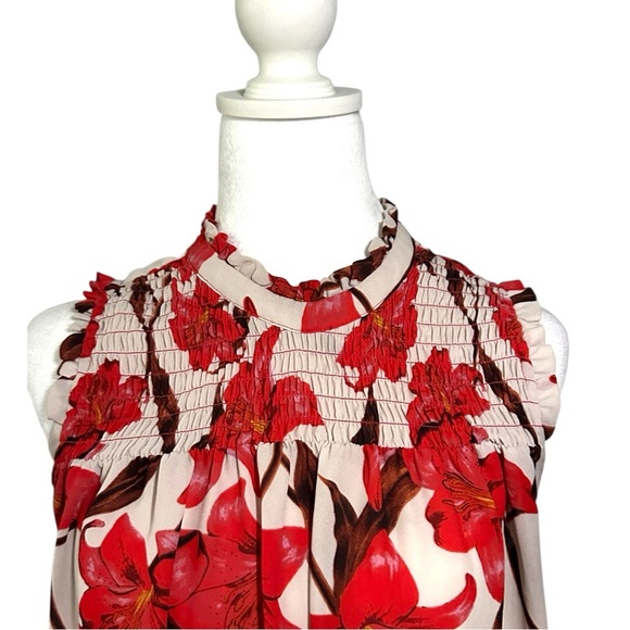 Kenar Red Ruffled Sleeveless Blouse with Mandarin Collar - Picture 3 of 4